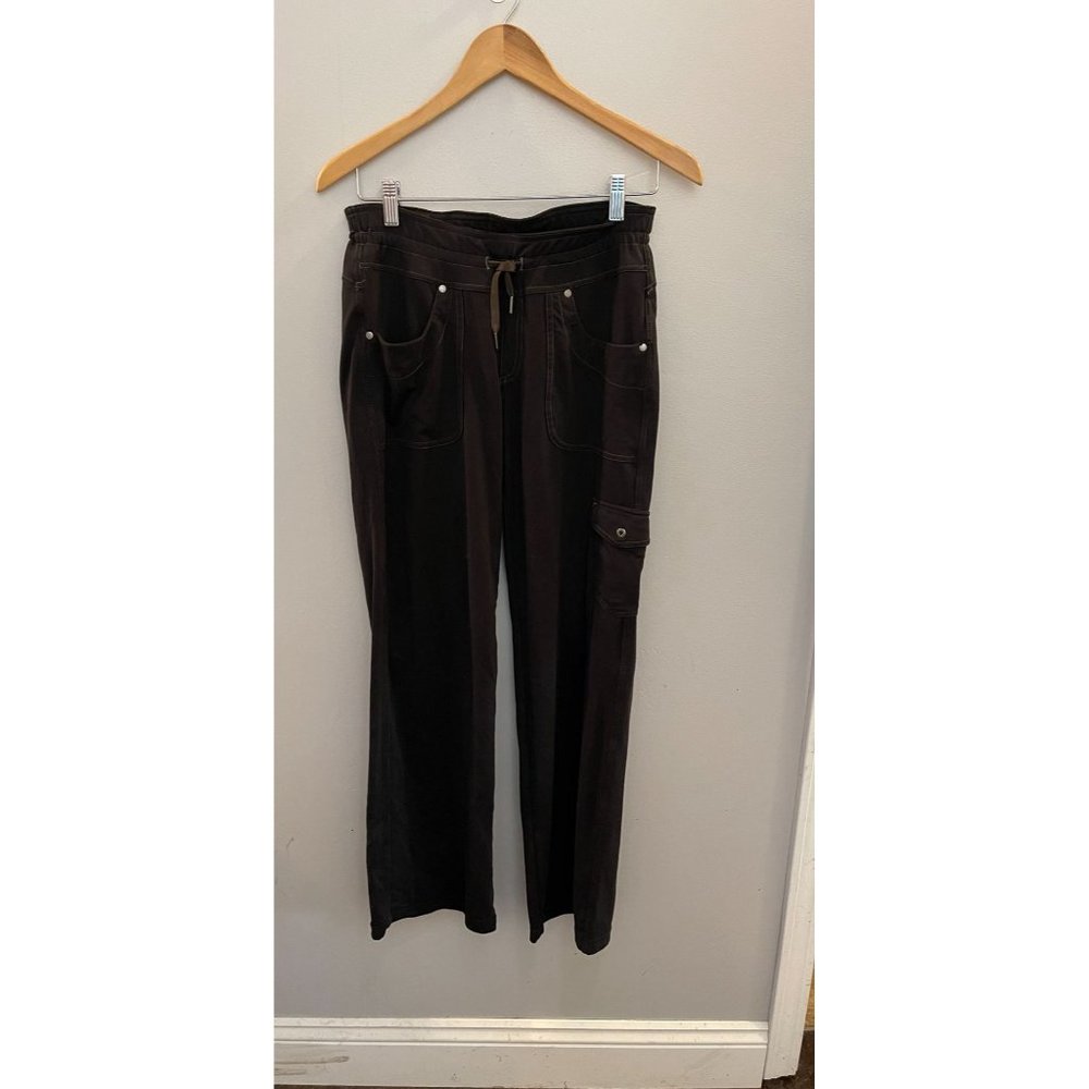 Women's KUHL black pants size 6 short